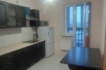 1-к квартира, 40 м², 13/18 эт.