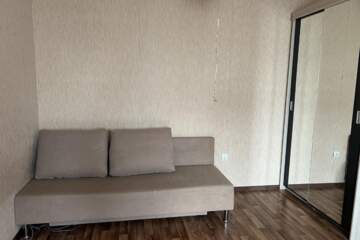 1-к квартира, 40 м², 8/16 эт.